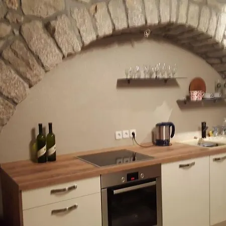 Vikendica Kamena Kuca Centar *