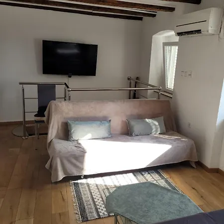 Nyaraló Kamena Kuca Centar