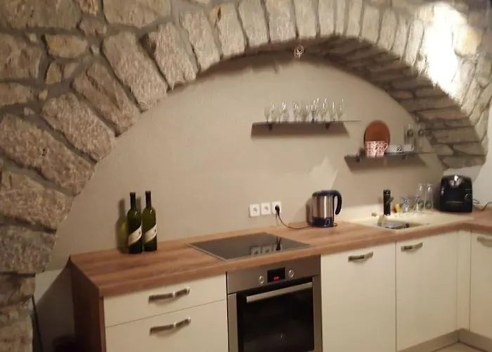 Case de vacanță Kamena Kuca Centar *