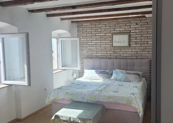 Case de vacanță Kamena Kuca Centar Crikvenica